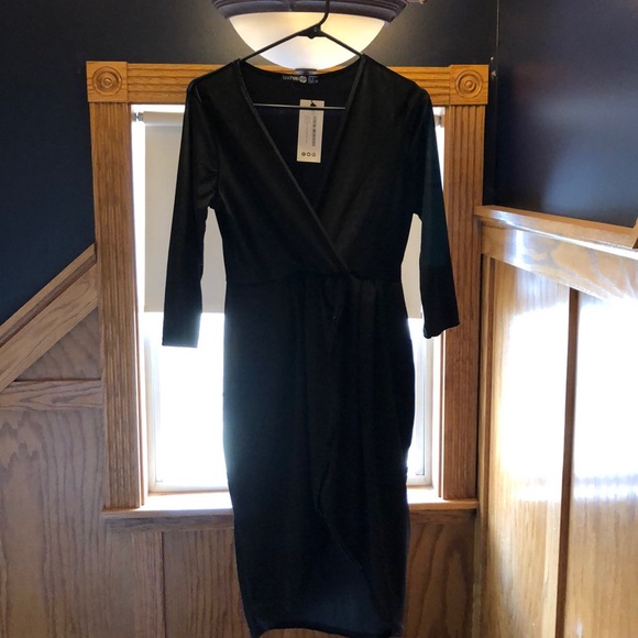 Dress - Picture 1 of 2